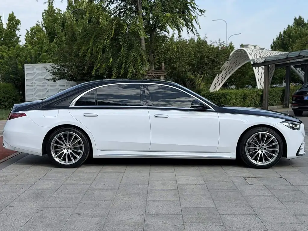 Mercedes-Benz S-Class 2022 — Photo 7/19