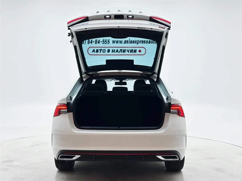 Škoda Octavia 2023 — Şəkil 8/20