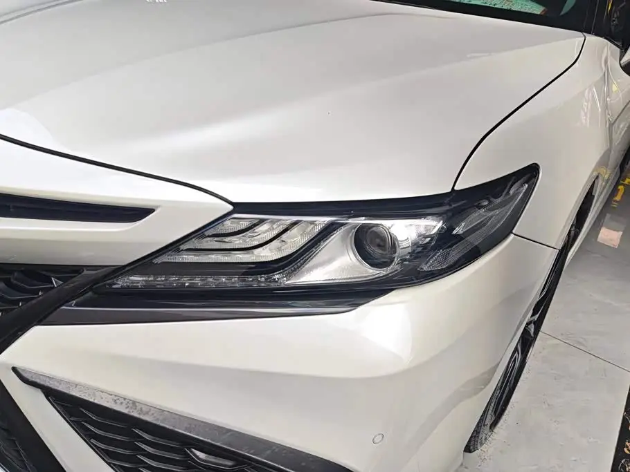 Toyota Camry 2023 — Şəkil 5/16