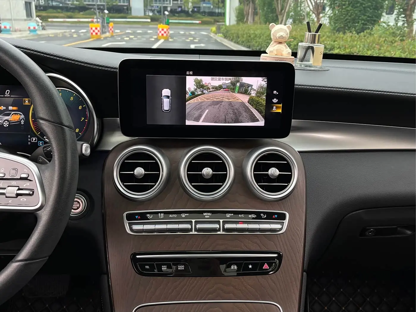 Mercedes-Benz GLC 2022 — Фото 15/18
