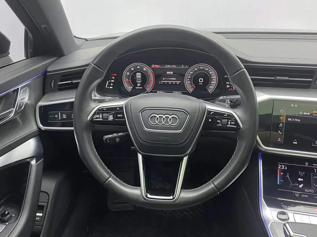 Audi A6L 2023 — Фото 14/20