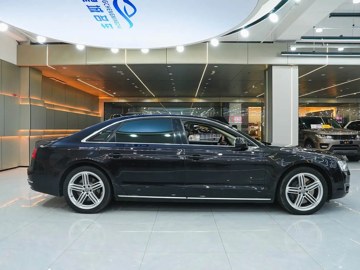 Audi A8 2012 — Şəkil 5/20