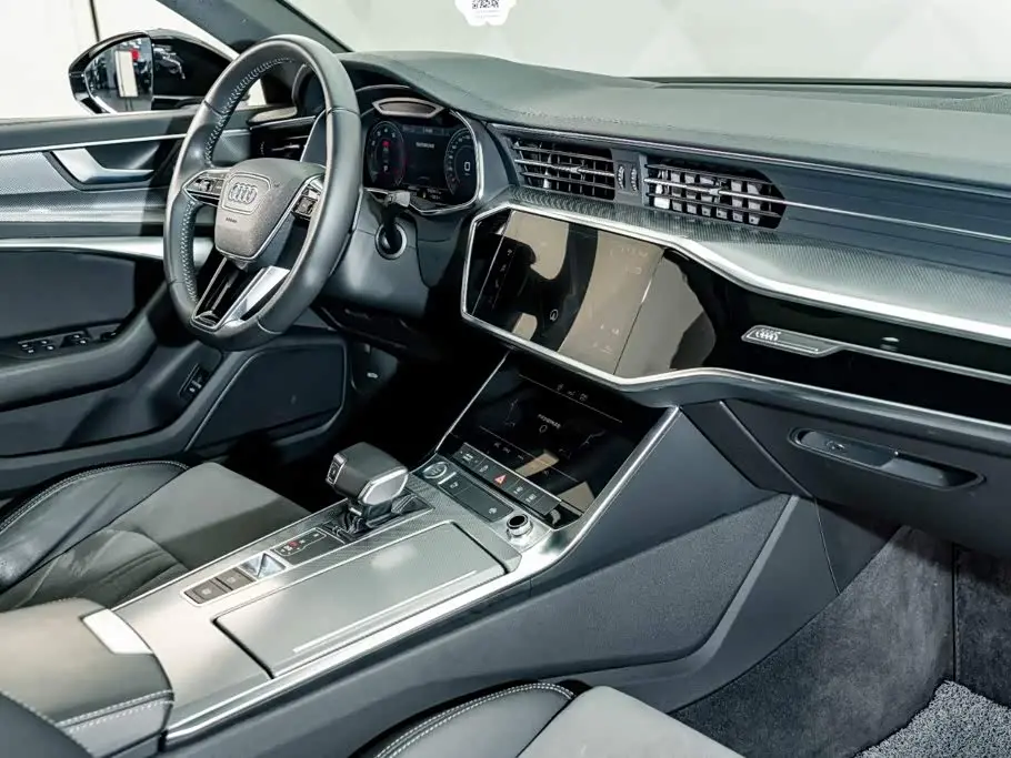 Audi A6L 2019 — Photo 17/20