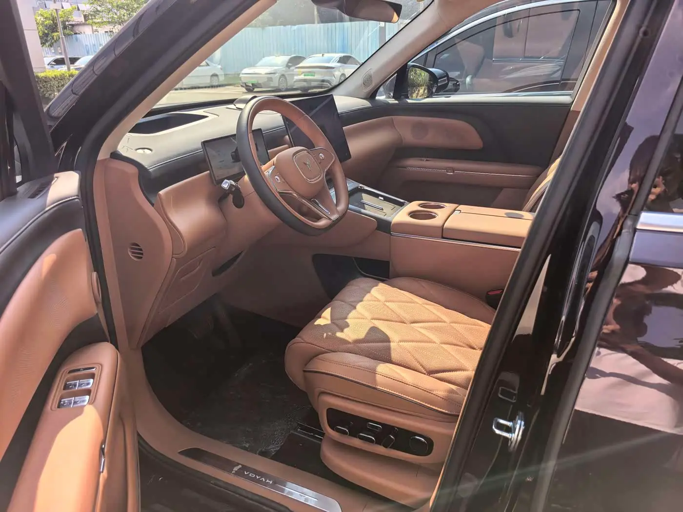 Voyah Auto VOYAH Taisan 2025 — Photo 6/20