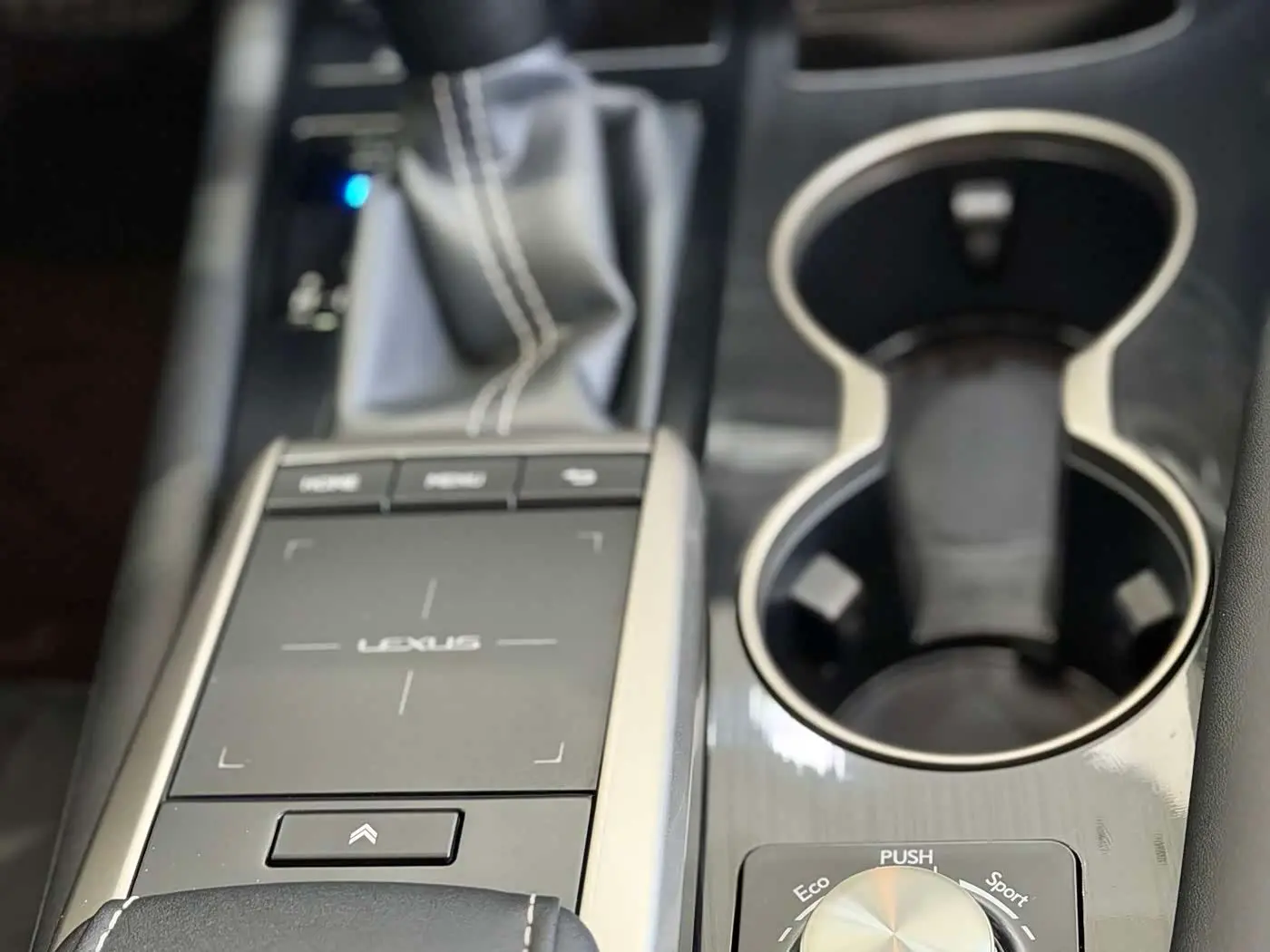 Lexus RX 2020 — Şəkil 6/14