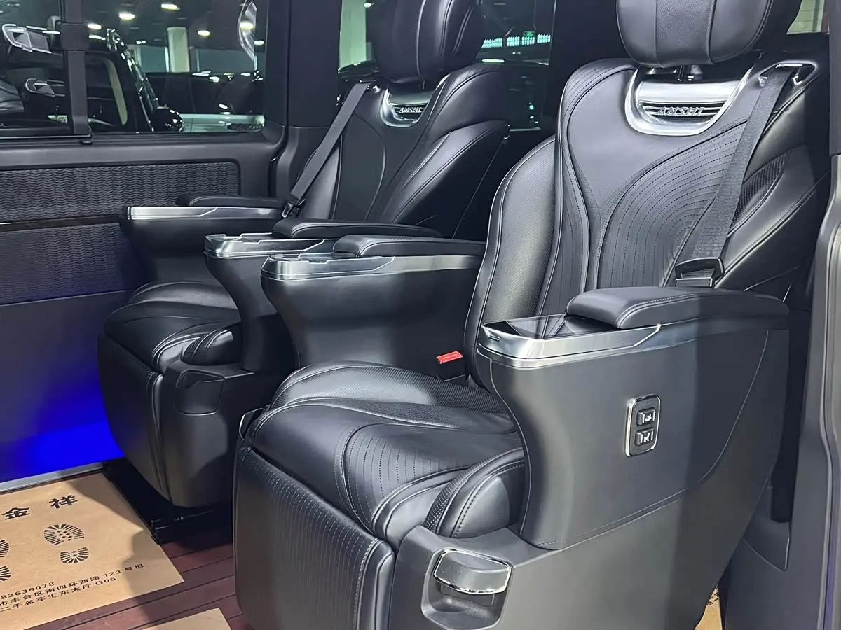 Volkswagen Multivan 2019 — Фото 12/20