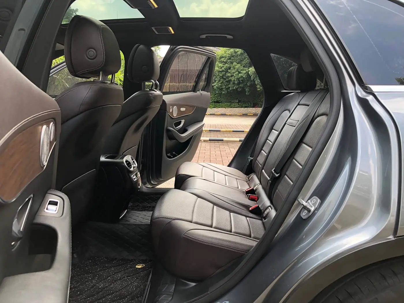 Mercedes-Benz GLC 2021 — ფოტო 14/20