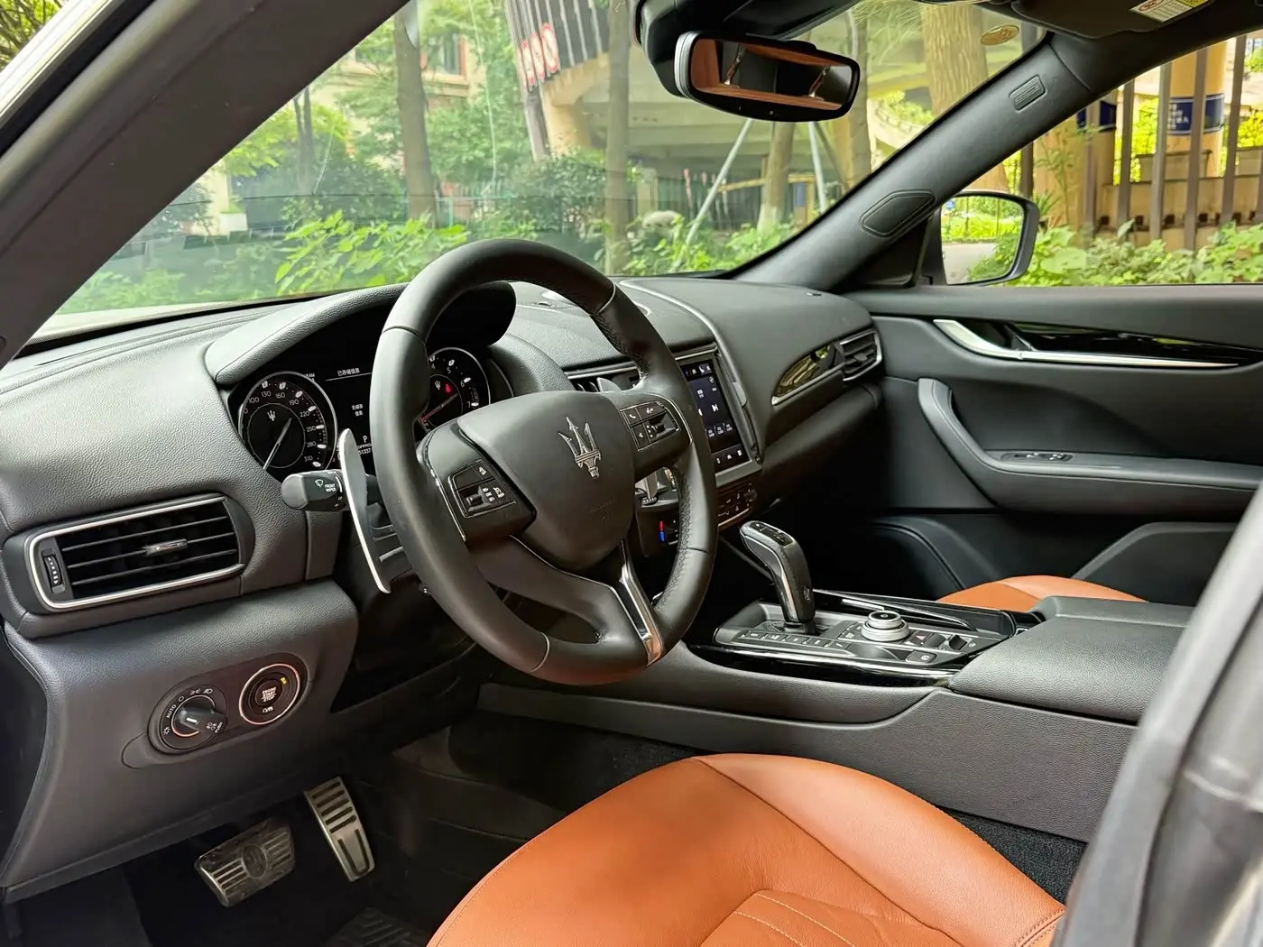 Maserati Levante 2022 — ფოტო 6/14