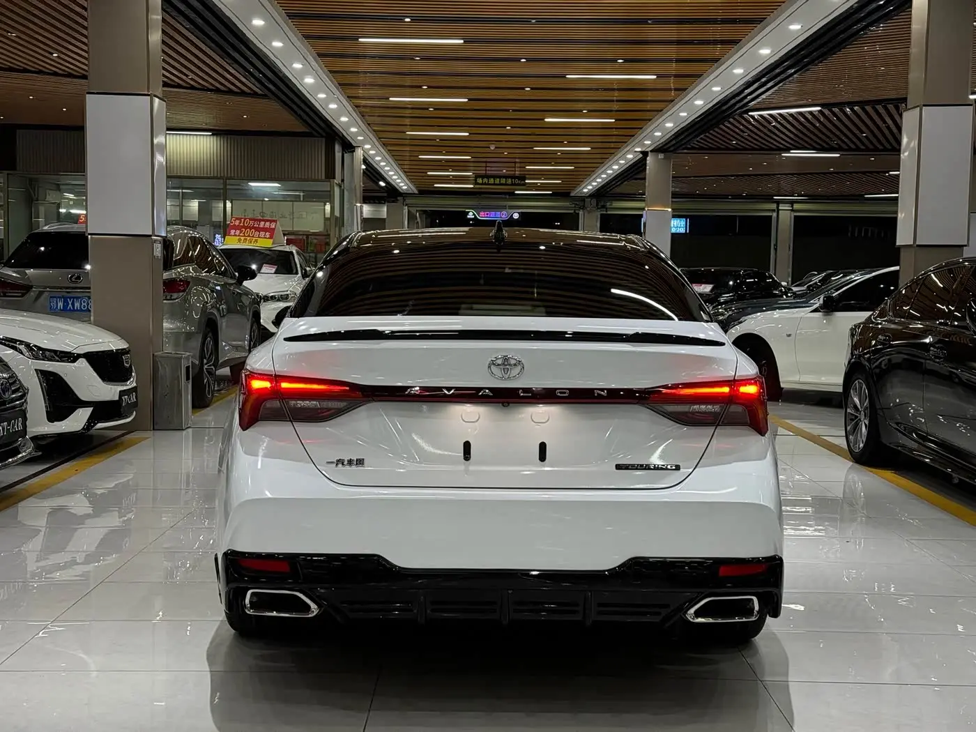 Toyota Avalon 2021 — Фото 12/13