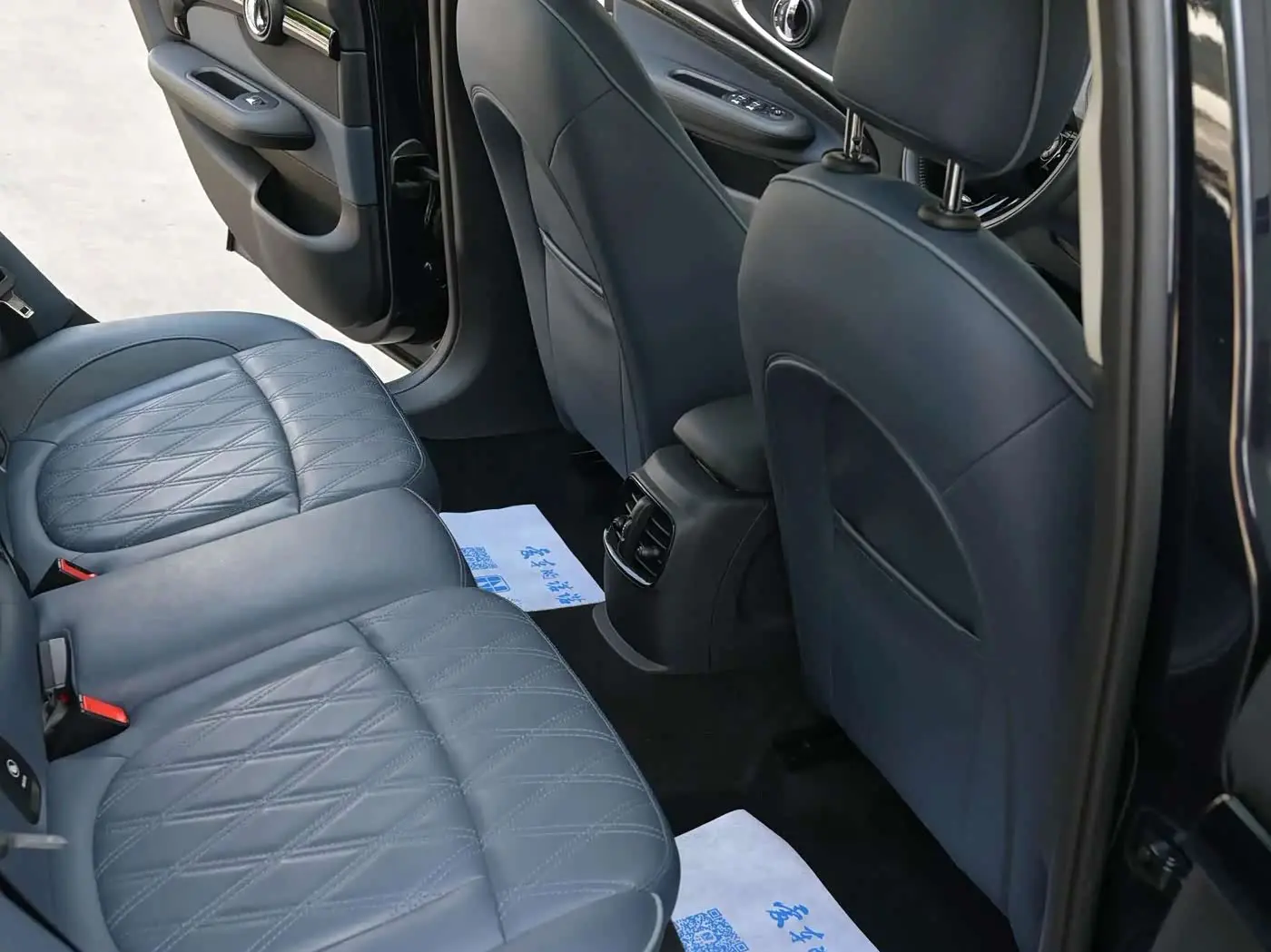 MINI CLUBMAN 2021 — Photo 12/16