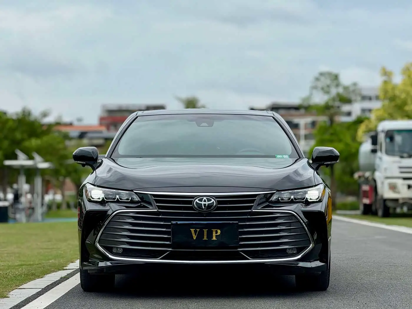 Toyota Avalon 2019 — Şəkil 2/20
