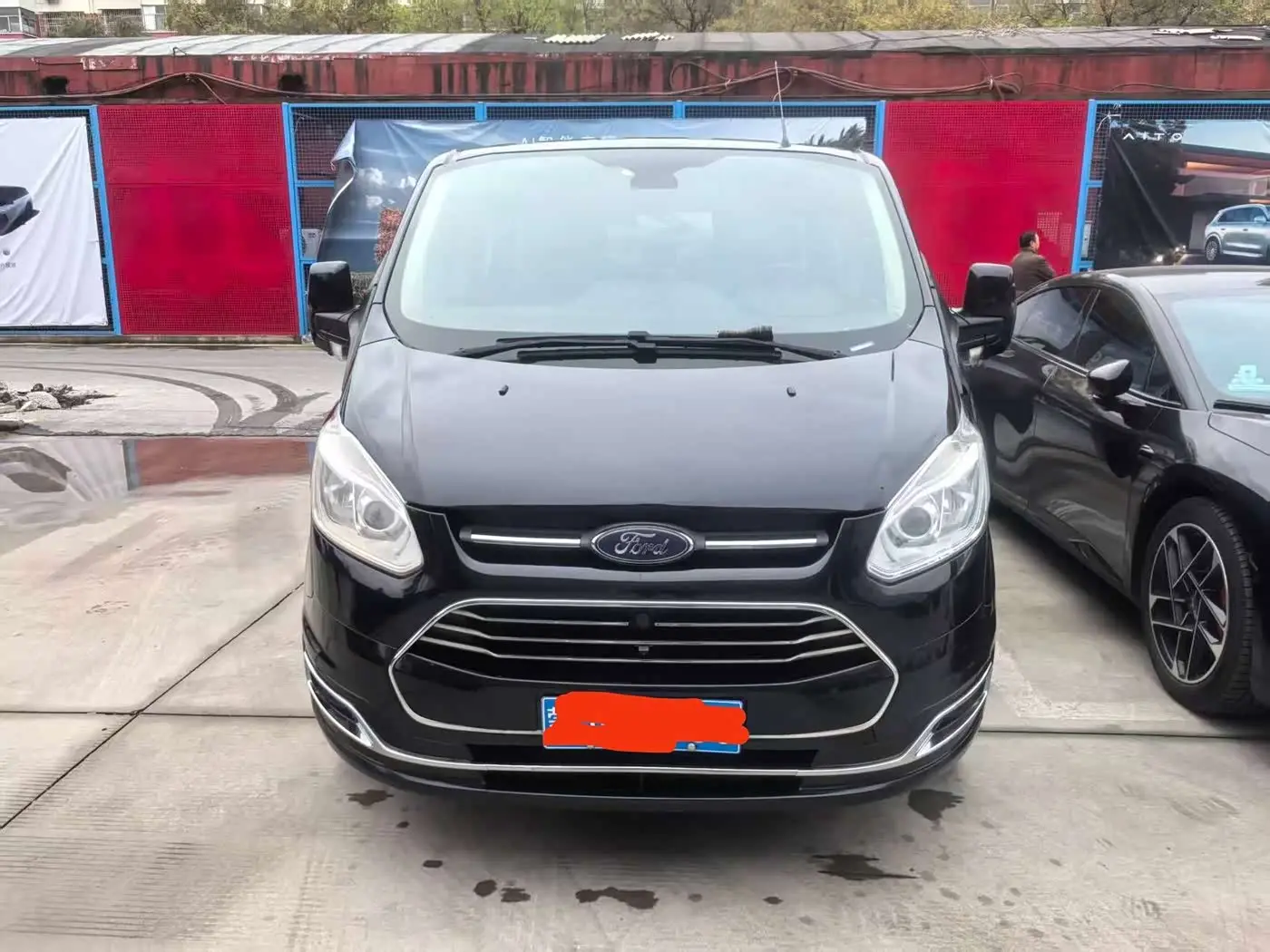 Ford Tourneo 2018 — Фото 2/11