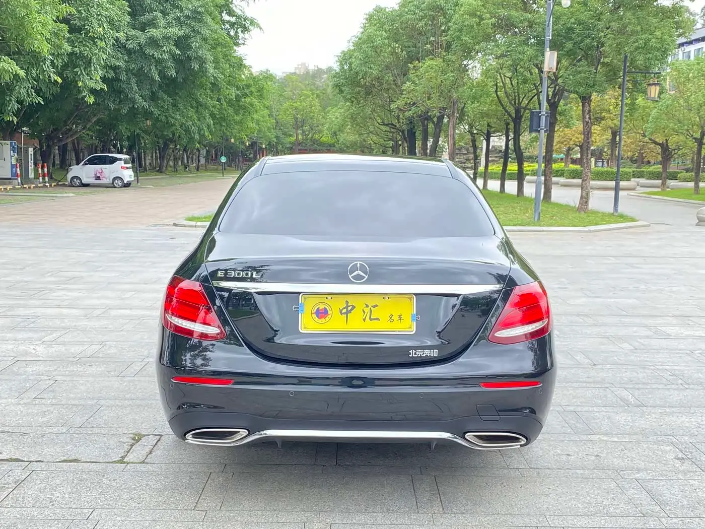 Mercedes-Benz E-Class 2020 — Photo 7/20