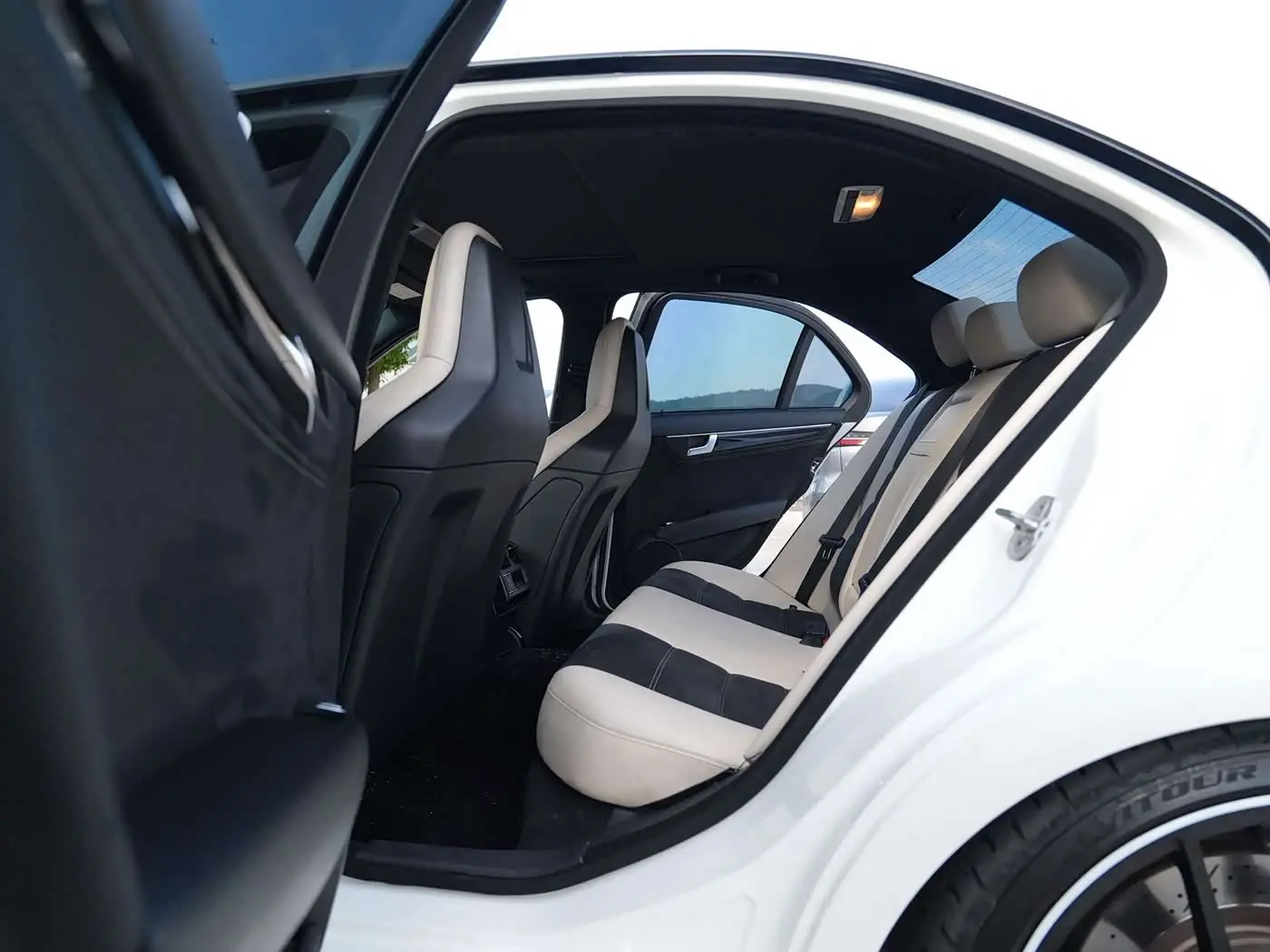 Mercedes-Benz C-Class AMG 2015 — Photo 5/13