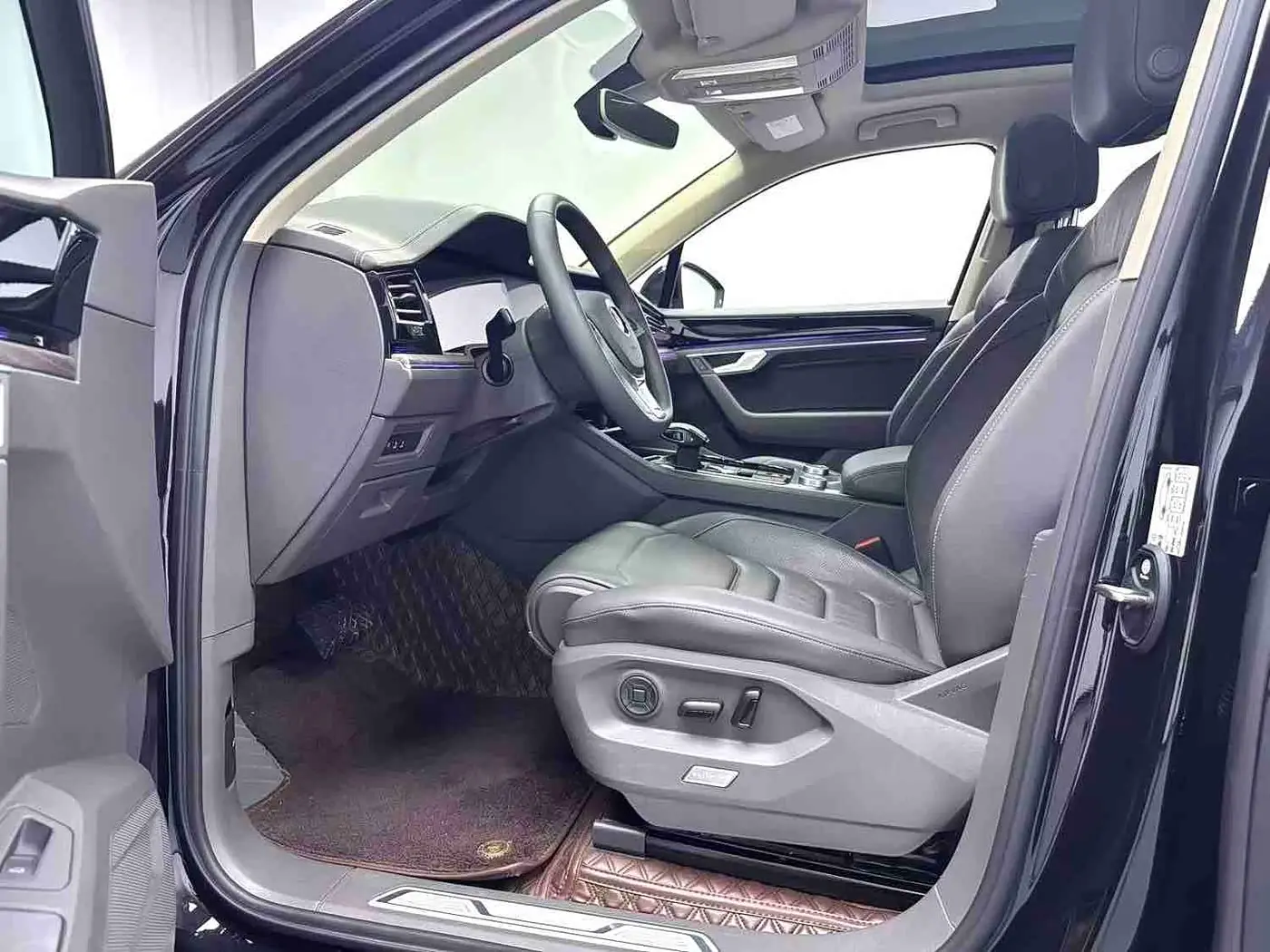 Volkswagen Touareg 2019 — Şəkil 3/9