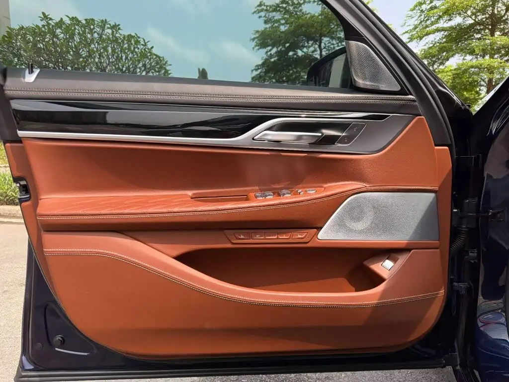 BMW 7 Series 2020 — Photo 10/20