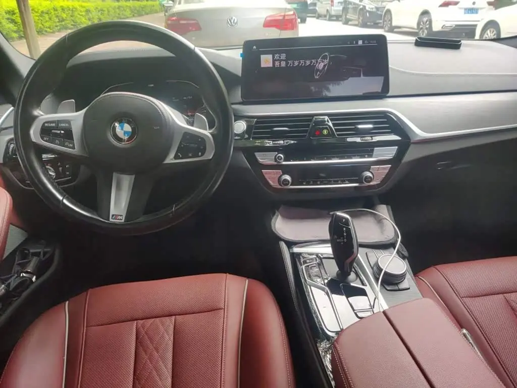 BMW 5 Series 2022 — Şəkil 13/20