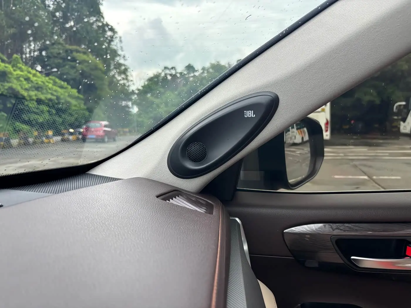Toyota Highlander 2021 — Photo 5/20