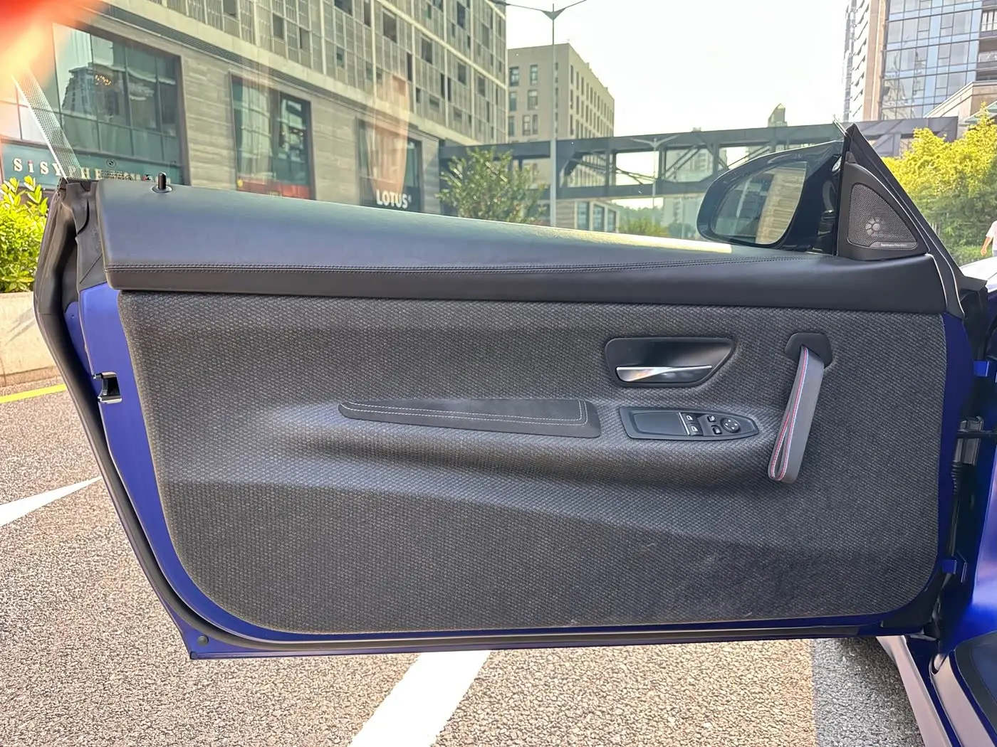 BMW M4 2019 — Photo 19/20