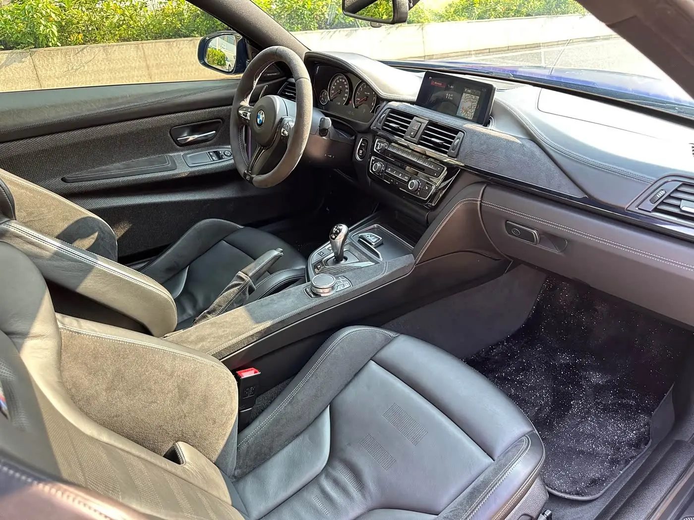 BMW M4 2019 — Photo 10/20