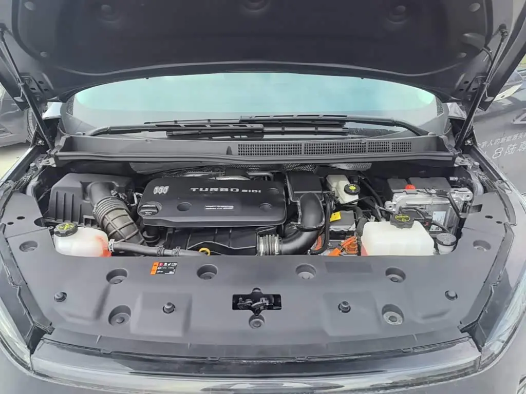 Buick GL8 New Energy 2025 — Photo 20/20