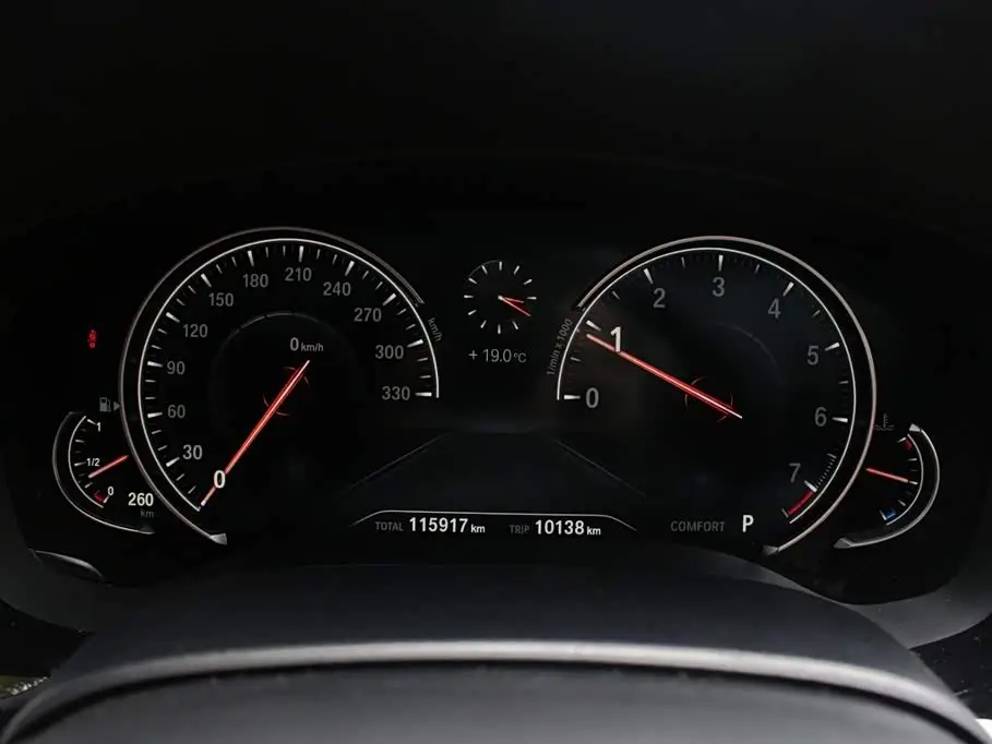 BMW 6 Series GT 2017 — Photo 16/18