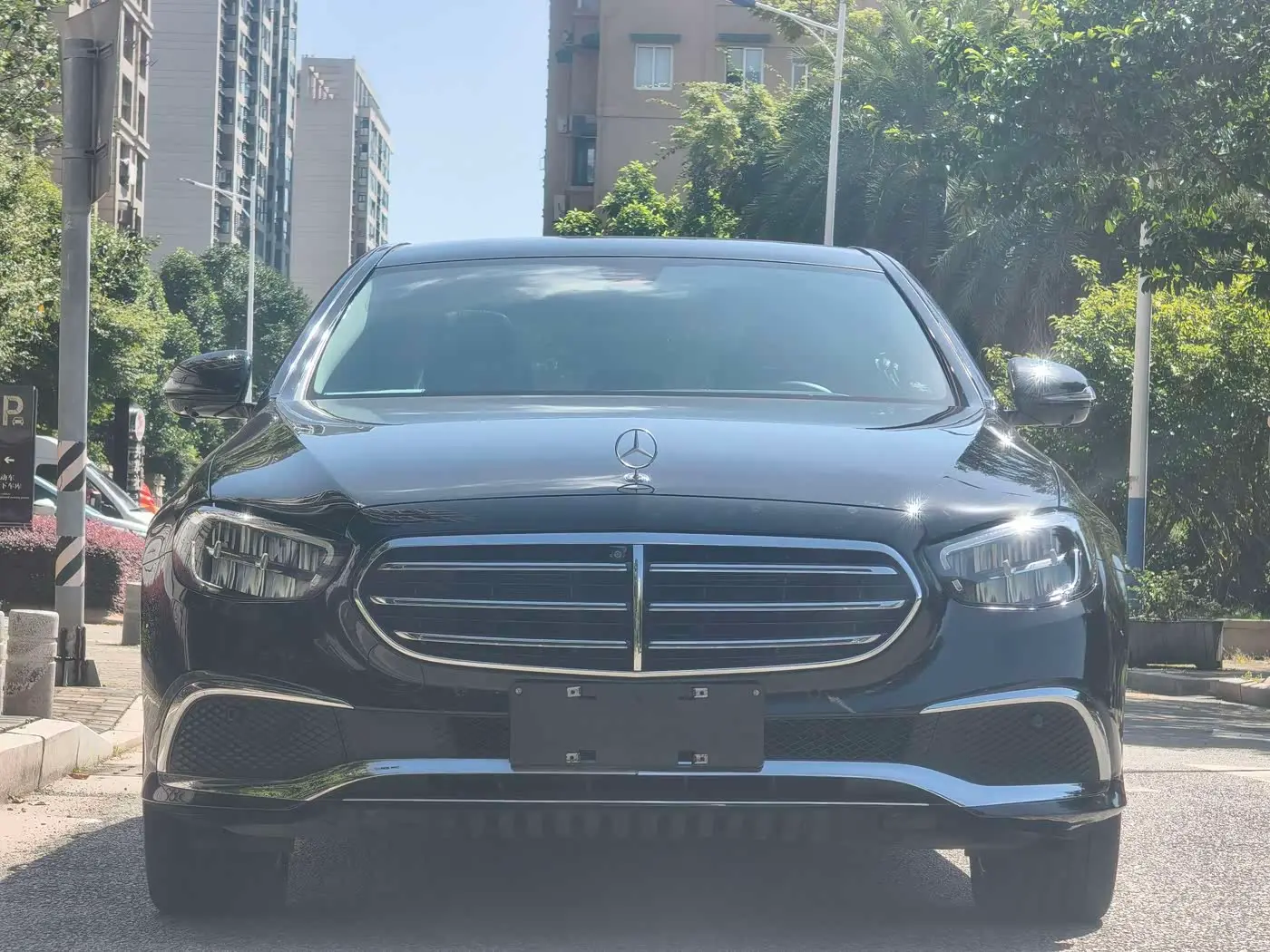 Mercedes-Benz E-Class 2022 — Şəkil 2/16