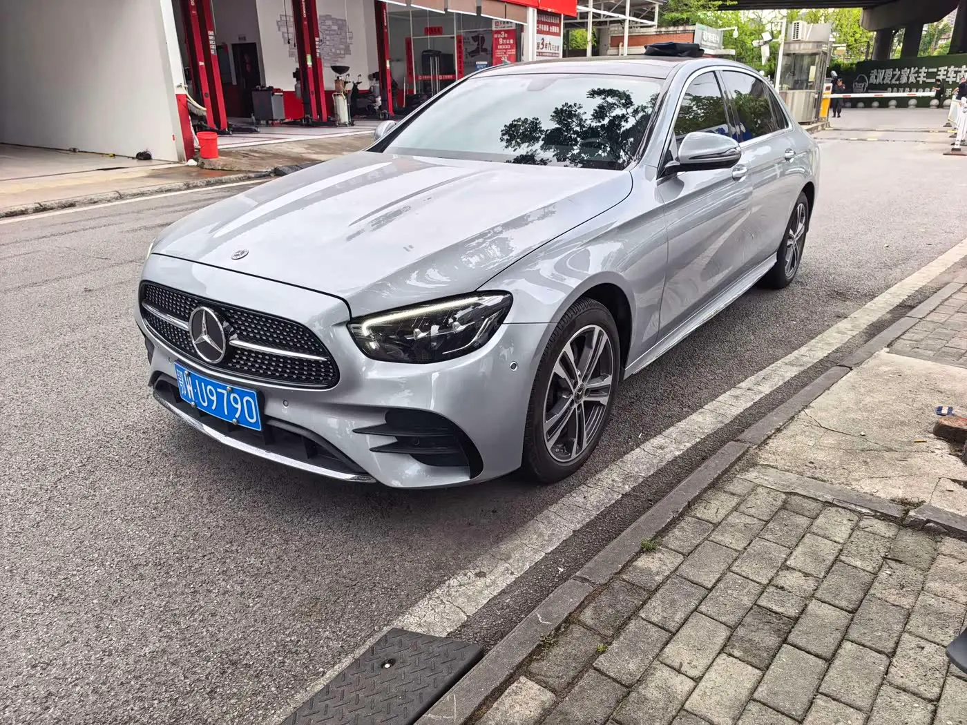 Mercedes-Benz E-Class 2022 — ფოტო 1/13
