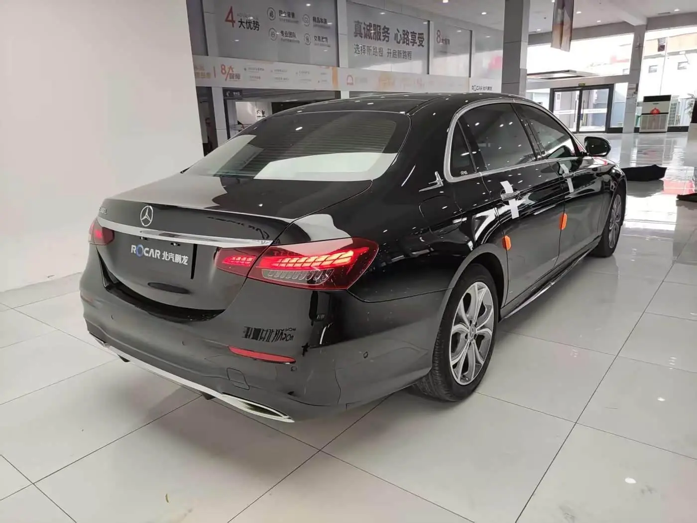 Mercedes-Benz E-Class 2023 — Şəkil 8/17