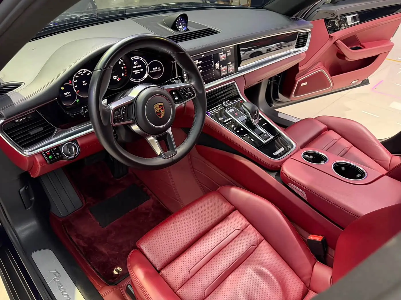 Porsche Panamera 2019 — Photo 4/13