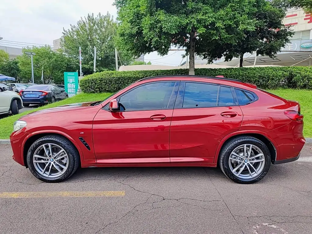 BMW X4 2019 — Фото 3/11