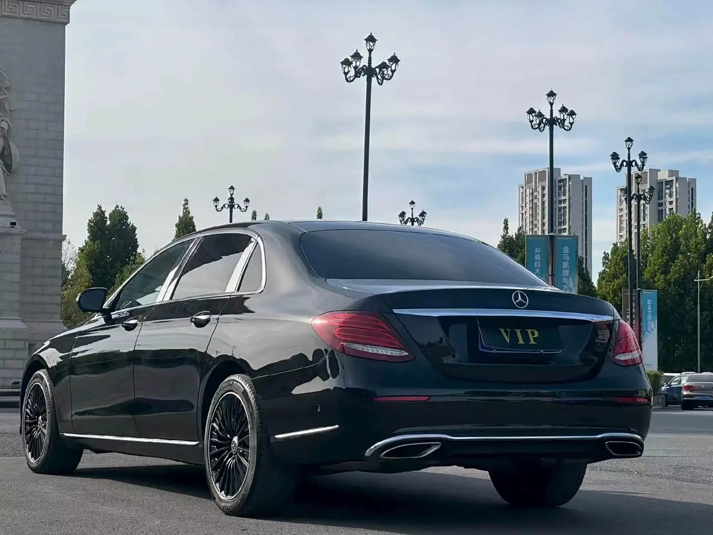 Mercedes-Benz E-Class 2019 — Photo 7/9