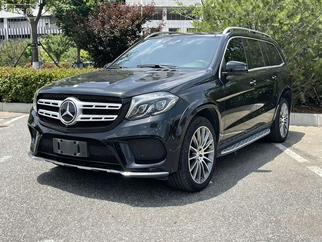 Mercedes-Benz GLS 2018 — Photo 1/9