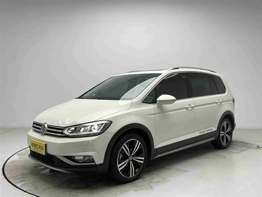 Volkswagen Touran, 2021