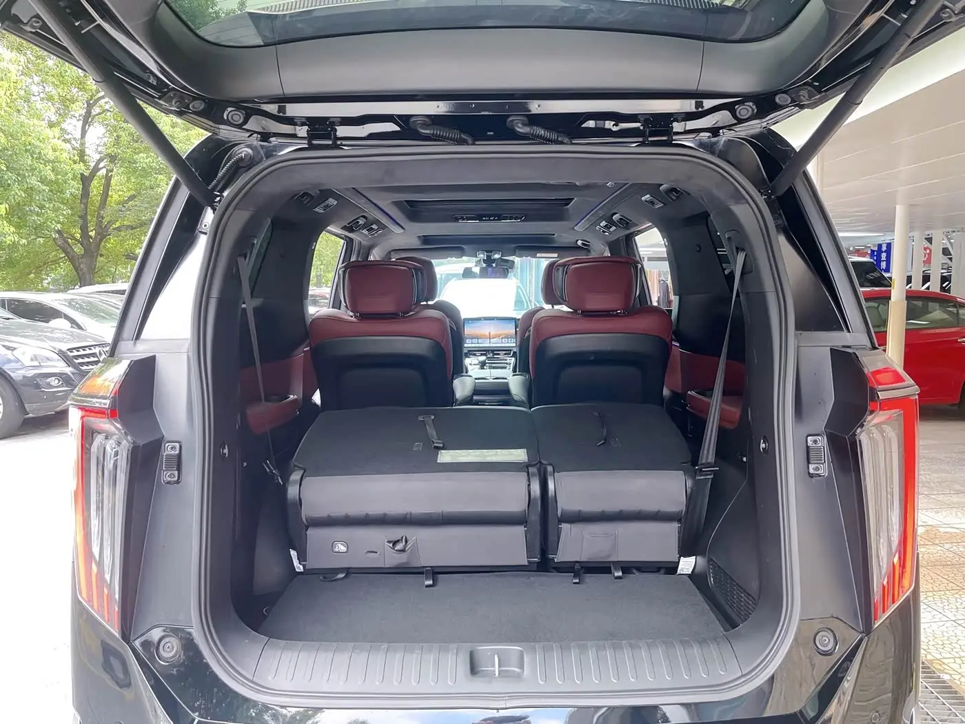 GAC Trumpchi Trumpchi M8 2024 — Şəkil 11/20