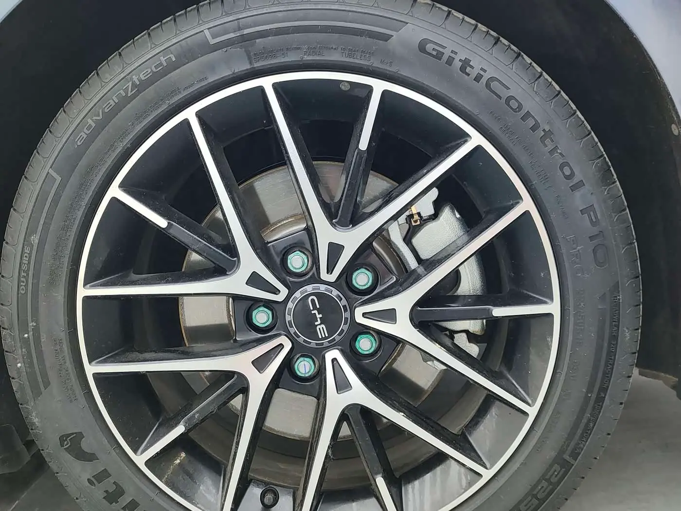 BYD Seal 07 DM-i 2025 — Photo 10/20