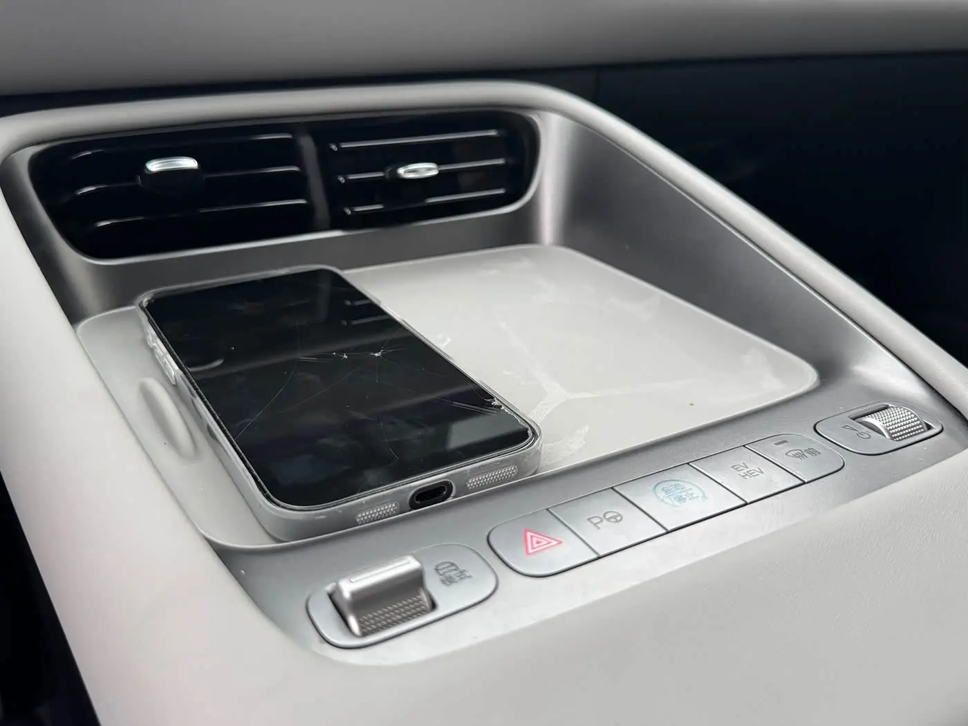 BYD Sealion 06 New Energy 2025 — Photo 8/14