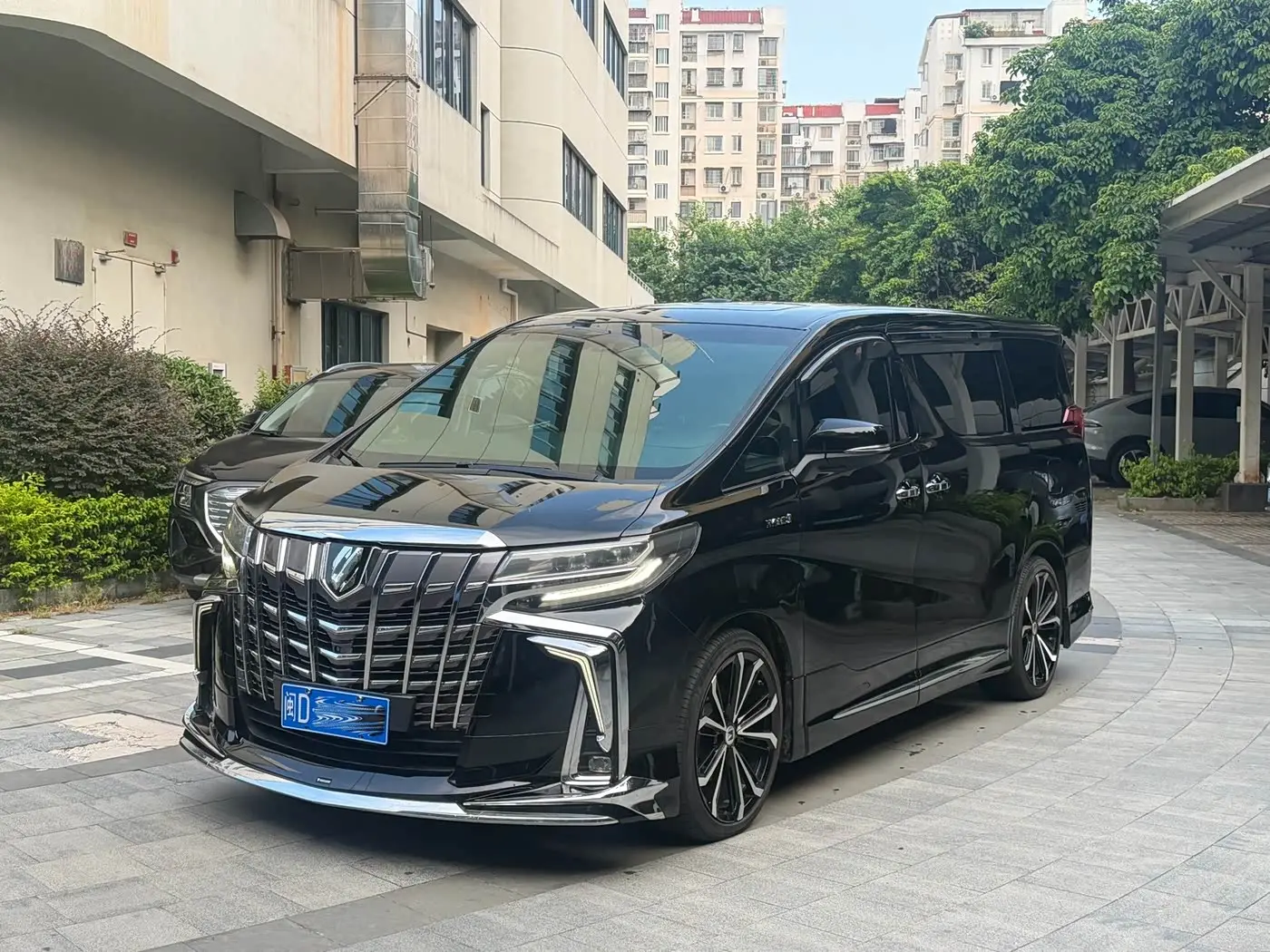 Toyota Alphard 2021 — Şəkil 1/11