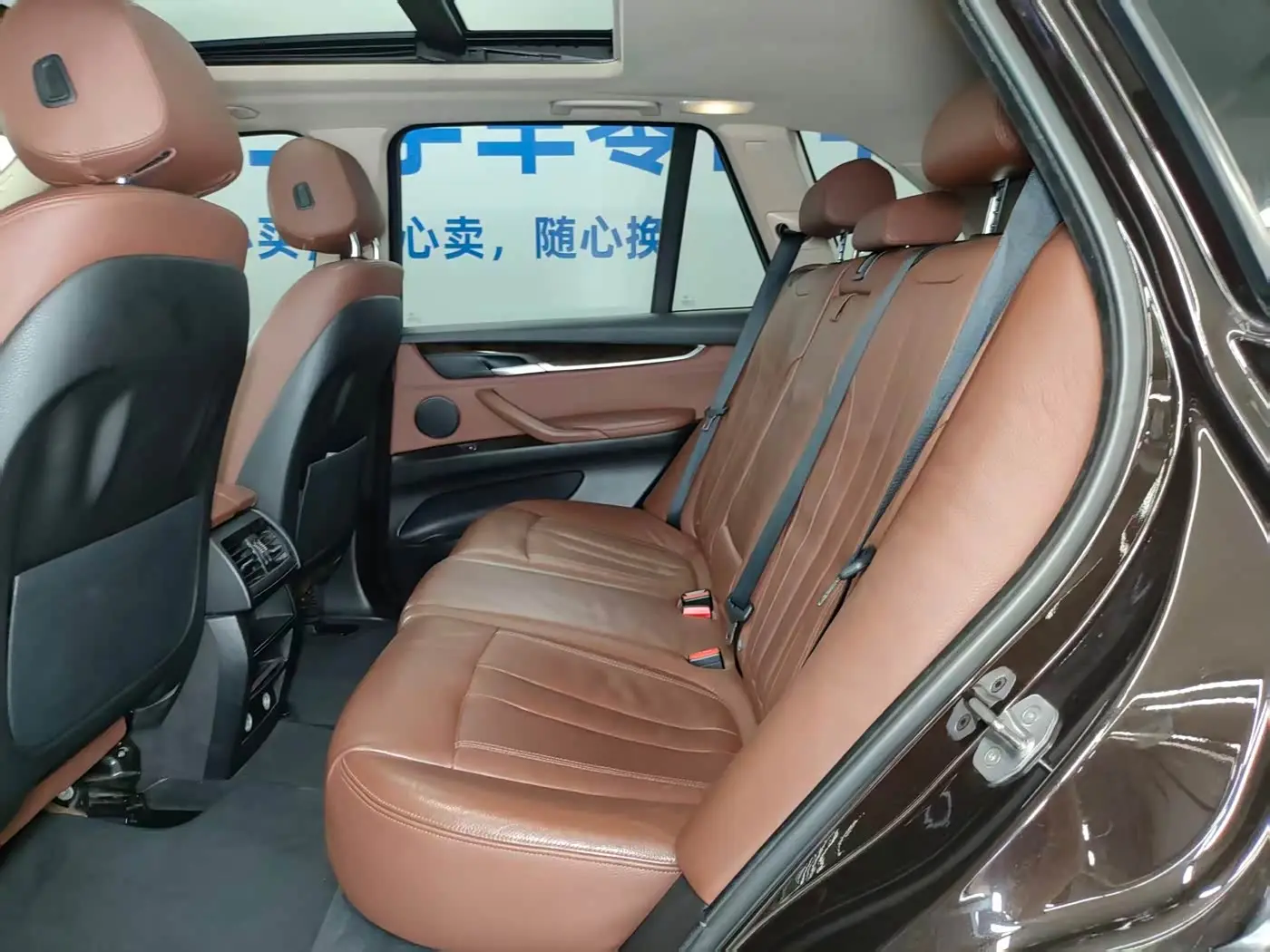 BMW X5 2015 — Фото 9/20