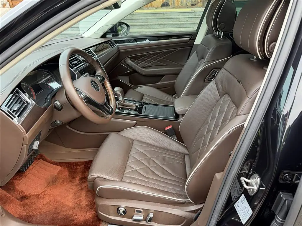Volkswagen Phideon 2023 — Şəkil 8/9