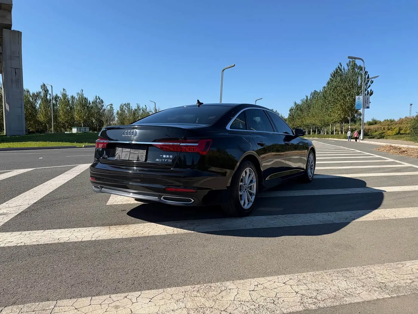 Audi A6L 2021 — Photo 6/16