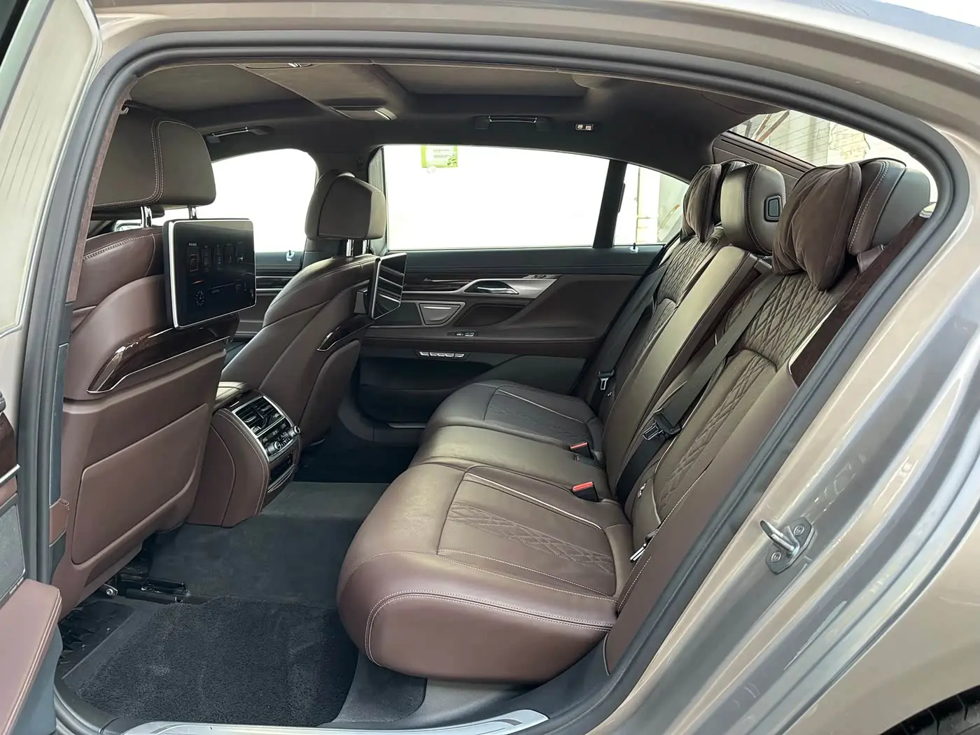 BMW 7 Series 2018 — Şəkil 6/20