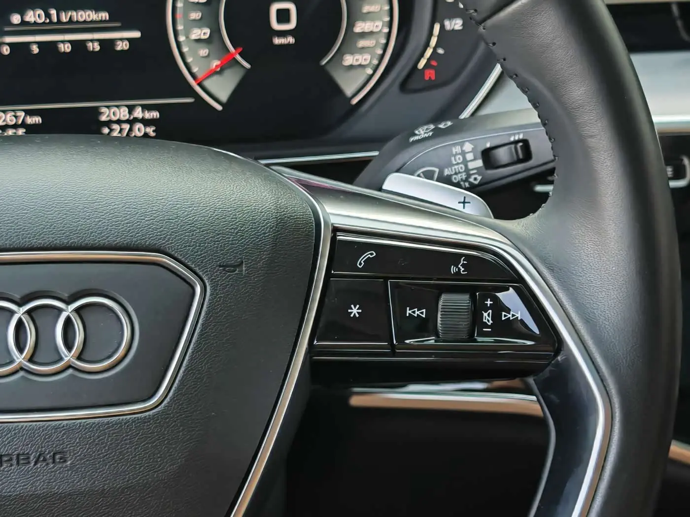 Audi A8 2020 — Photo 18/20