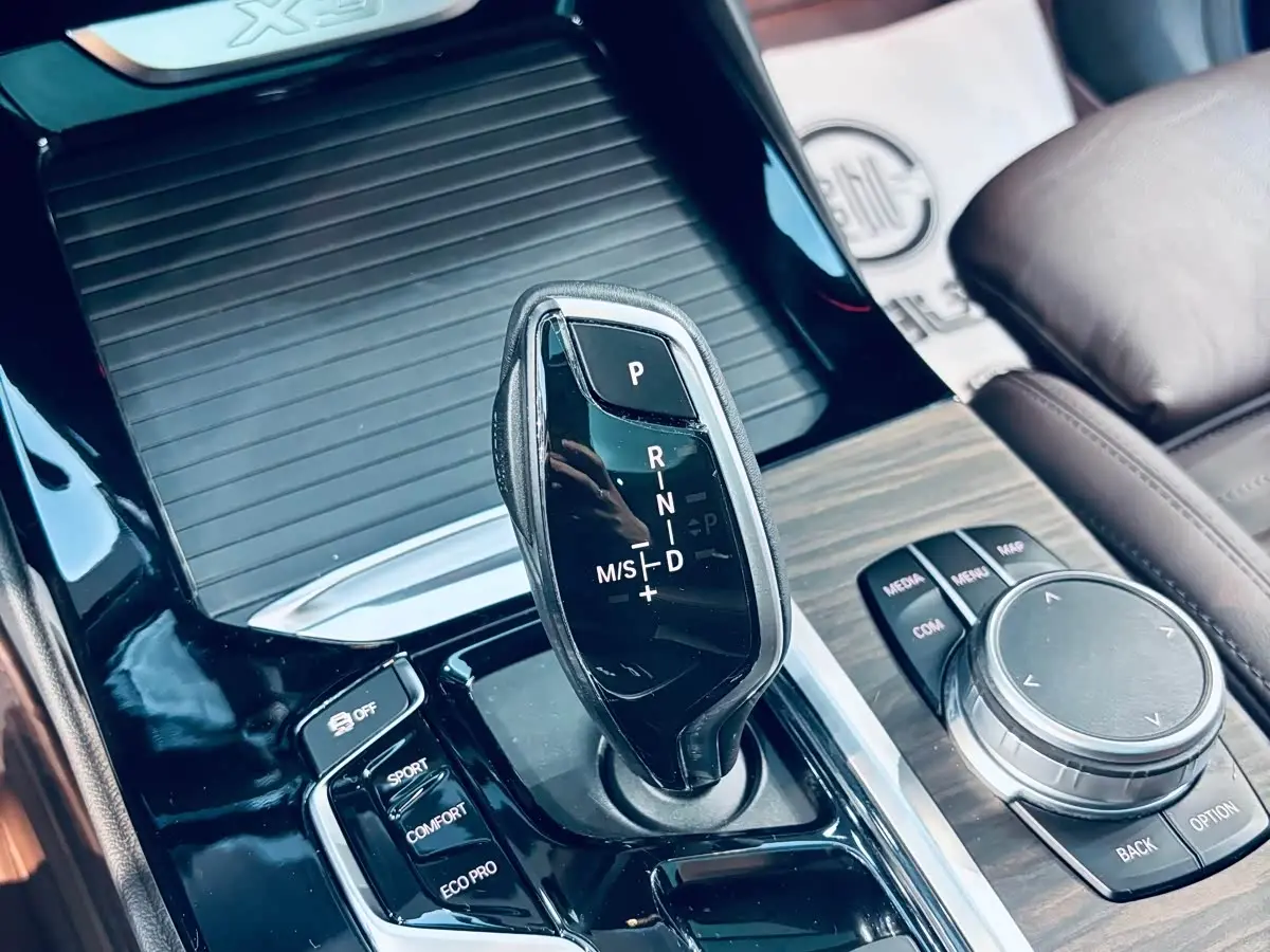 BMW X3 2020 — Photo 9/14
