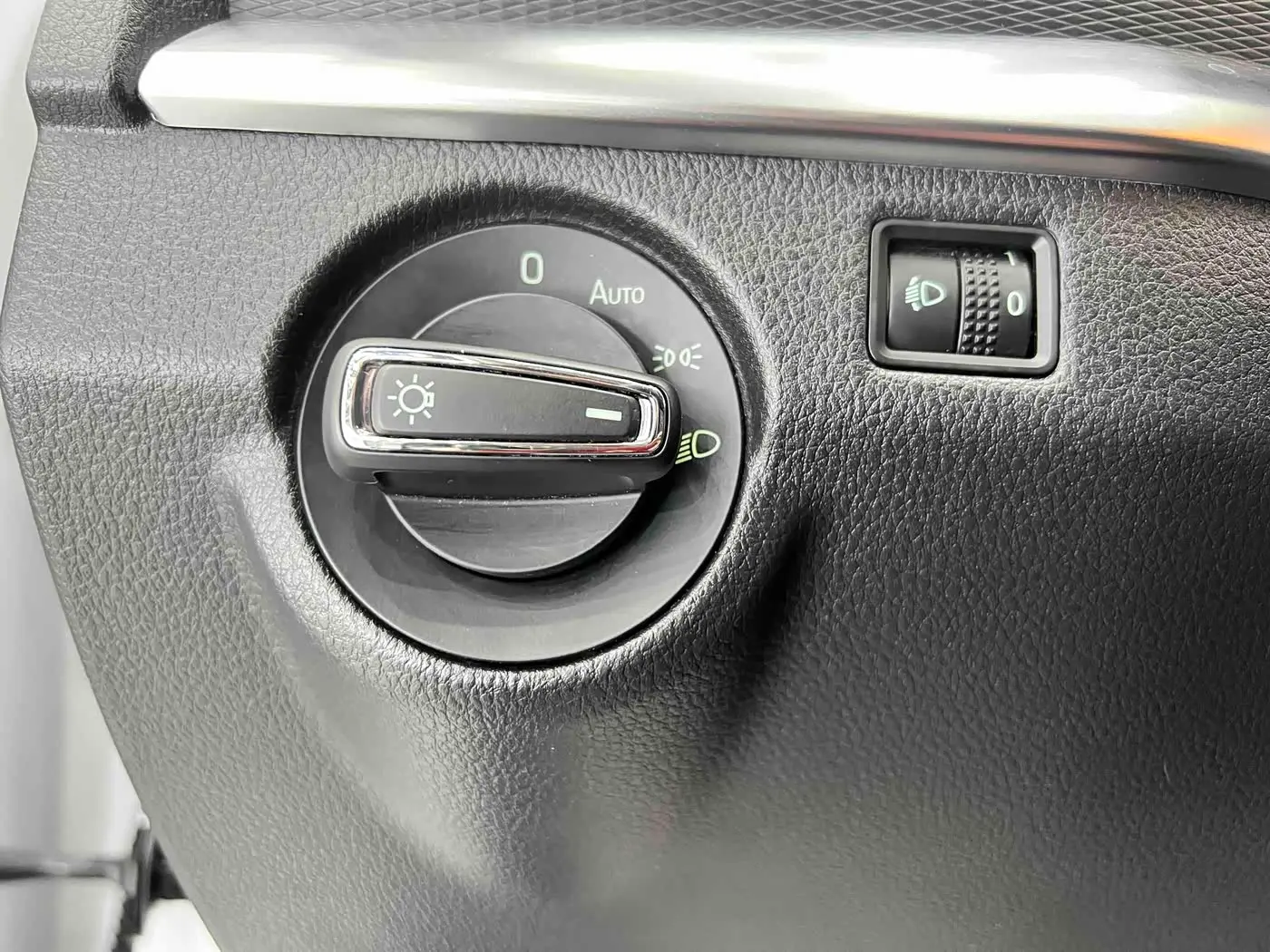 Škoda Kamiq 2023 — Şəkil 12/20