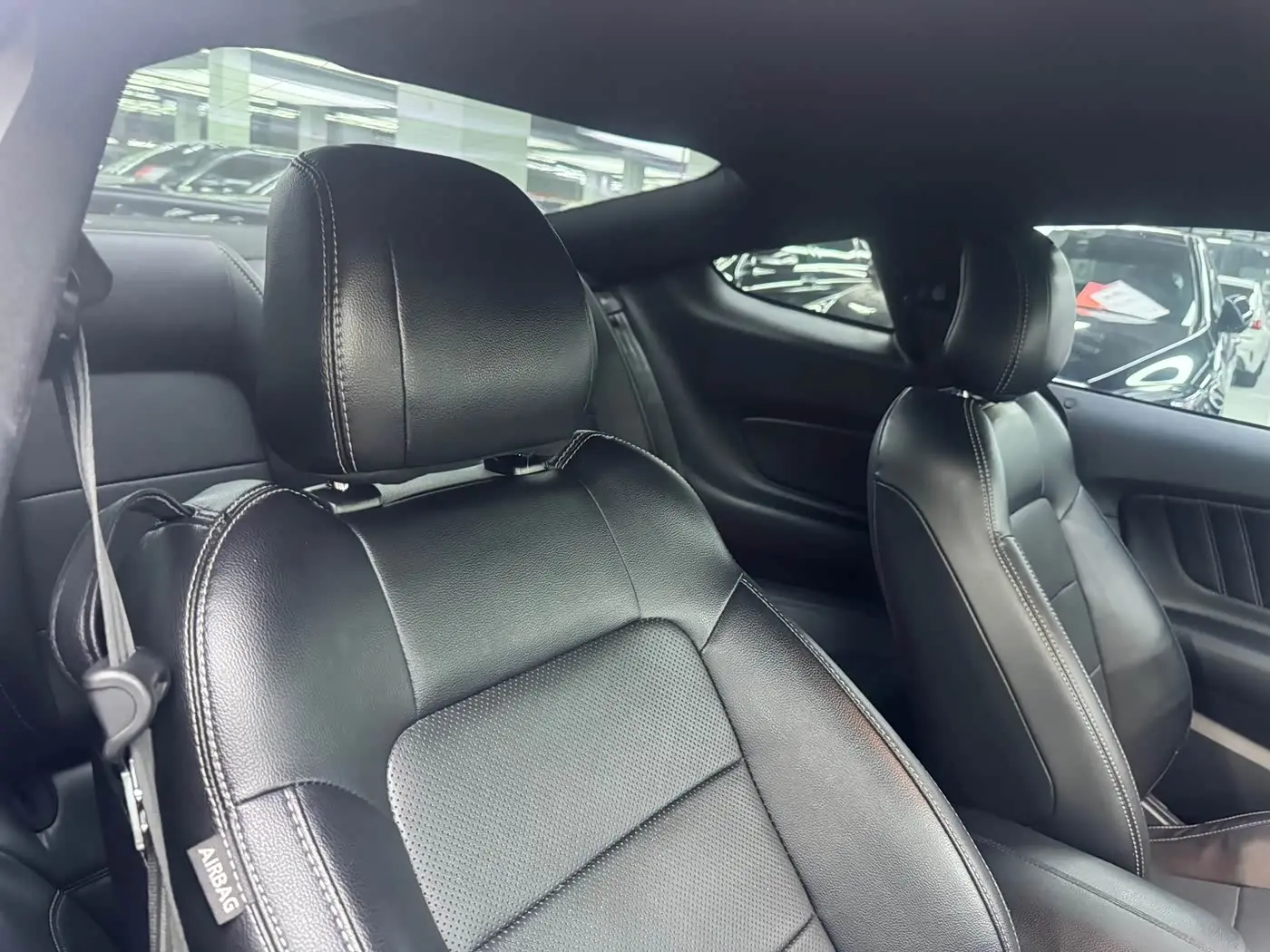Ford Mustang 2020 — Photo 10/15