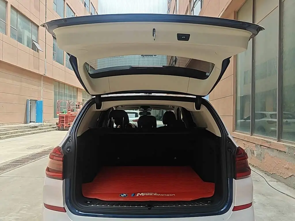 BMW X3 2019 — Photo 19/20