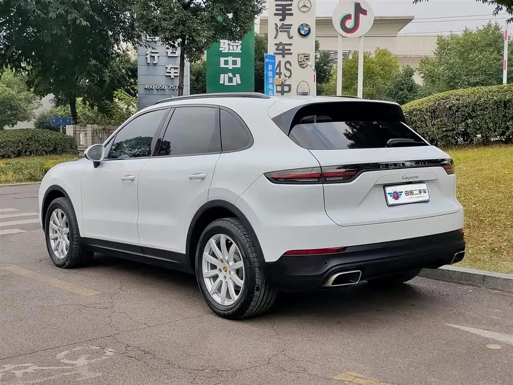 Porsche Cayenne 2019 — Фото 4/11