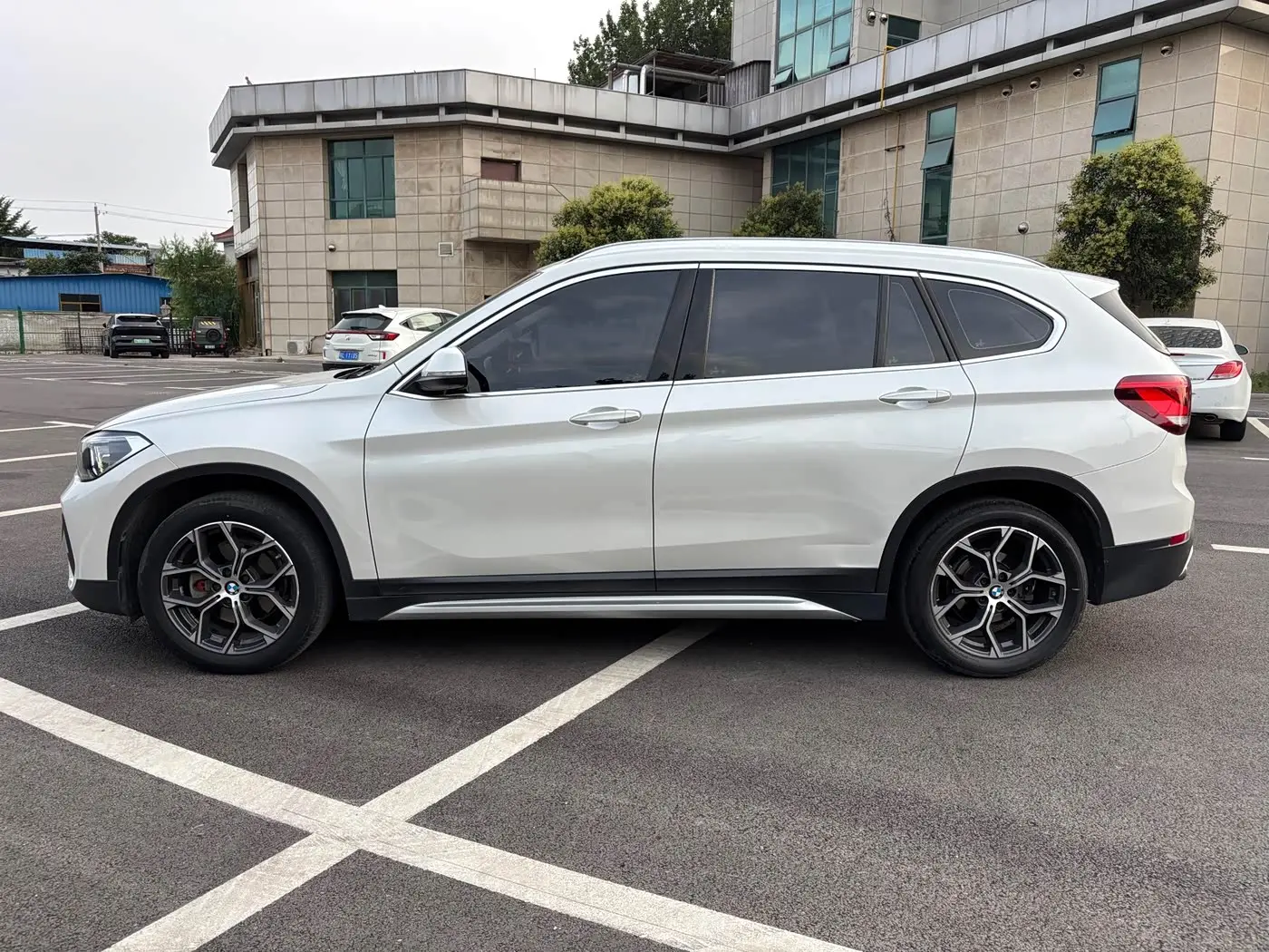 BMW X1 2020 — Фото 4/16