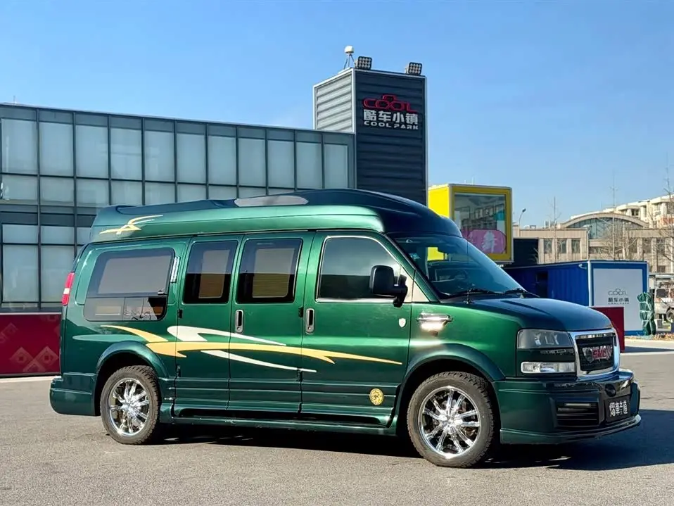 GMC Savana 2020 — Фото 3/20